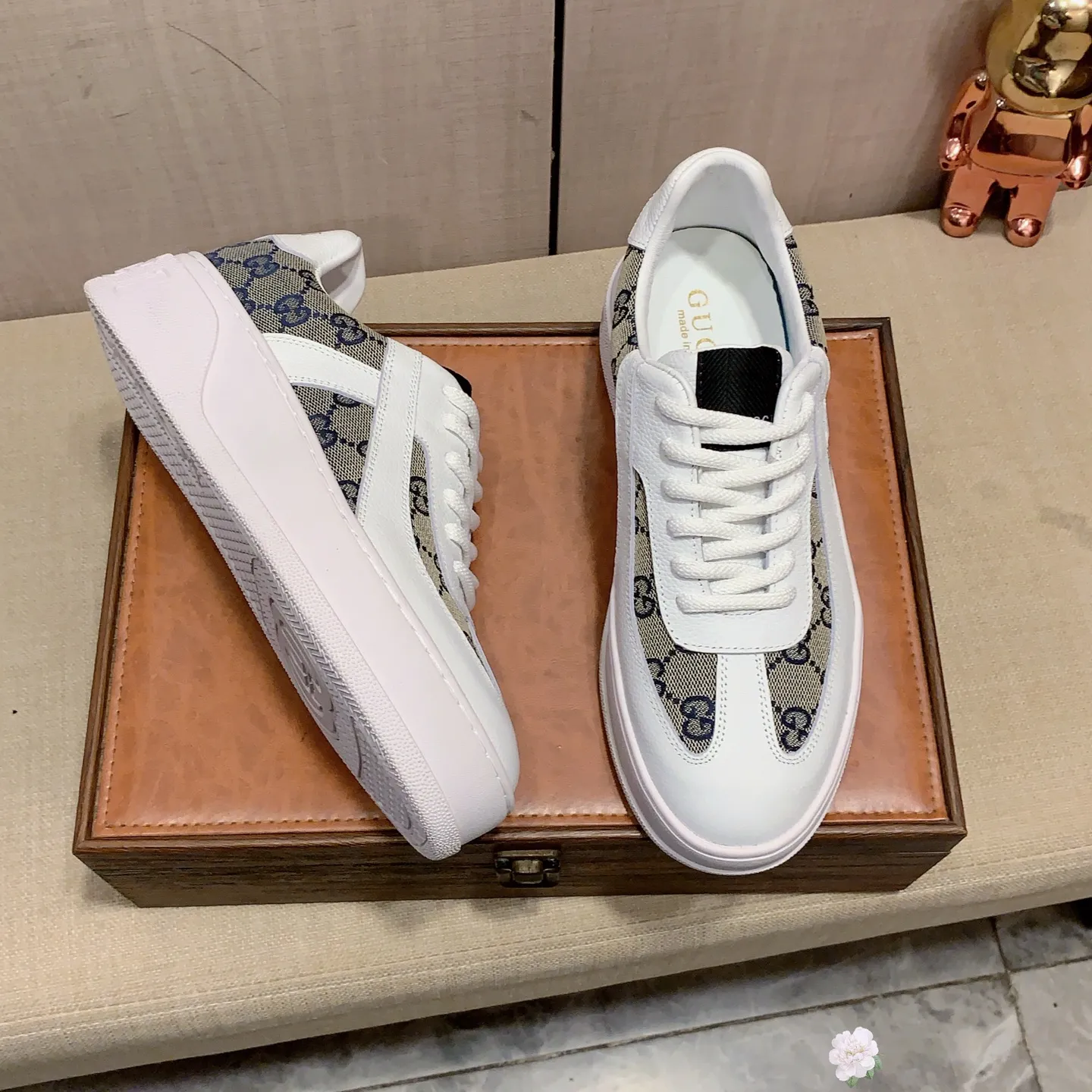 Men's men's shoes💰420💰💰🎩🎩[Lightning][Lightning] "GUCCI*" The latest and most popular casual sports shoes, top brand [seduce] luxury ~ purchasing agent, top quality ~. [Strong] The upper is made of imported breathable cowhide with material ➕ breathable sheepskin feet (•) and fine workmanship. The original stylish and stylish soft rubber wear-resistant and non-slip outsole is light and comfortable on the feet. The real thing looks better when photographed in person. 012: code: 38-44, can be customized to 45, 3️⃣ colors are available